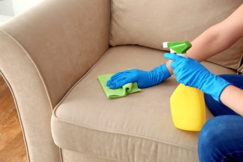 Cách vệ sinh sofa vải