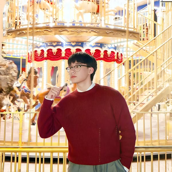 Vòng quay ngựa gỗ Carousel - Trải nghiệm thú vị cho mọi lưa tuổi Vòng quay ngựa gỗ Carousel - Trải nghiệm thú vị cho mọi lưa tuổi