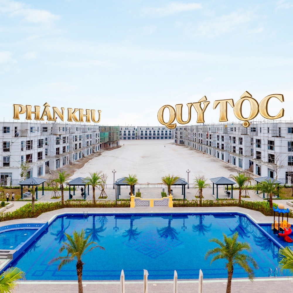 Tiến độ xây dựng Vinhomes Royal Island trong tháng 3/2025: Phân khu Quý Tộc