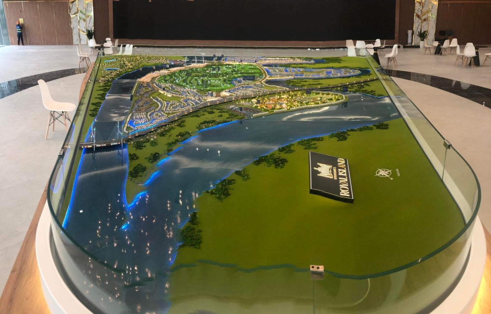 Sa bàn dự án Vinhomes Royal Island: Hình ảnh thu nhỏ của quy hoạch gần 900ha